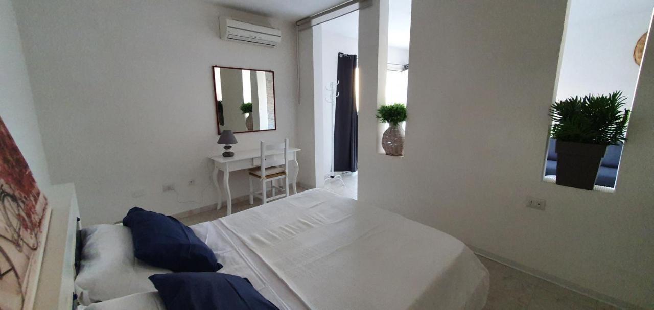 Sardinia Suites & Apartments -Casa-Loft A Pochi Passi Dal Centro- Santa Teresa Gallura Kültér fotó
